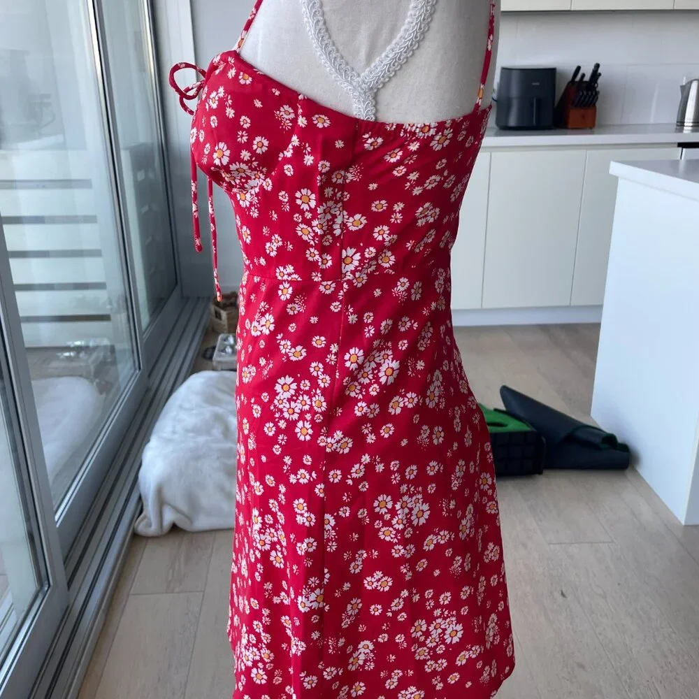 White Fox Boutique Red Floral Adjustable Spaghetti Strap Dress (XS) - Picture 4 of 8